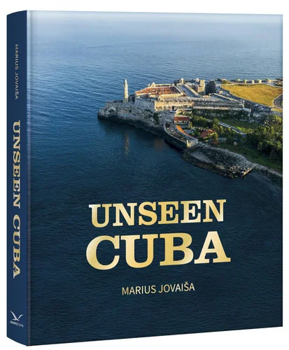 americanbookwarehouse10-884390